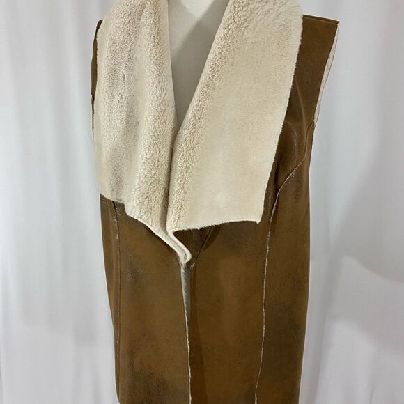 NWOT Bagatelle Open Front Vest - Picture 2 of 9